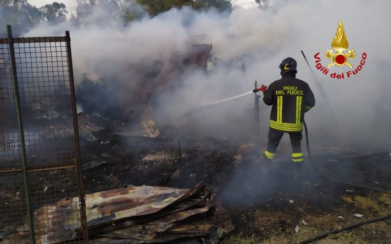 Sardegna bruciata dalle fiamme: saline di Quartu, Carbonia, Furtei e altri incendi nell'Isola