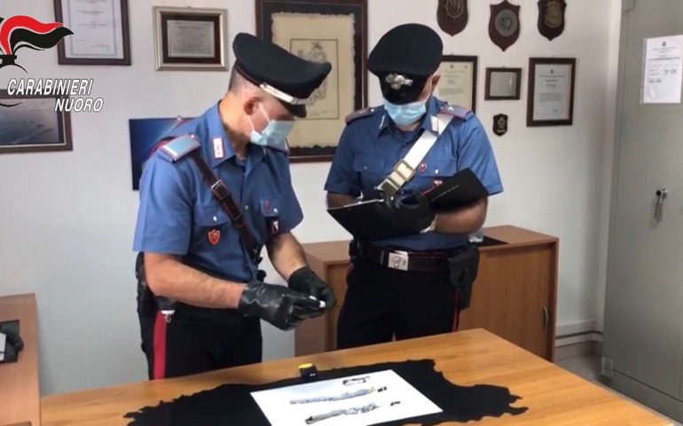 Isili, pensionato beccato dai carabinieri mentre cerca di appiccare un incendio: arrestato