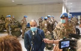 Il Sottosegretario Calvisi saluta la Brigata Sassari (1)