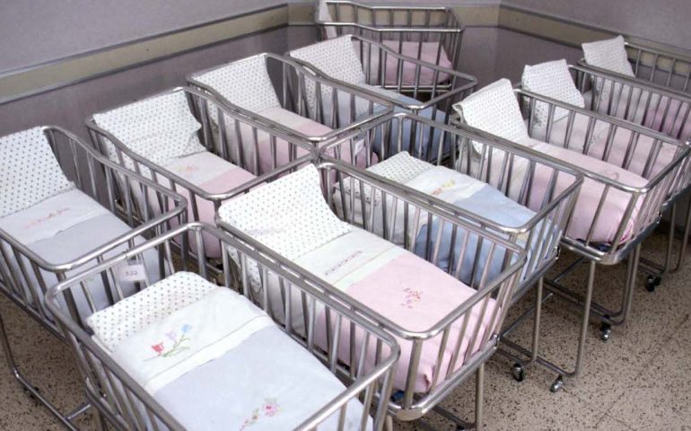 In Sardegna non nascono più bambini: i dati allarmanti dell’Istat