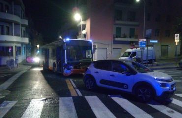 incidente auto bus - cagliari