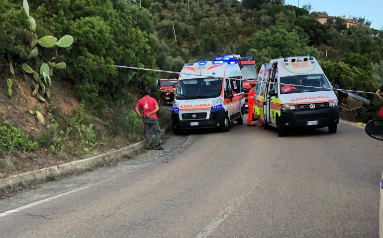 Triei: auto si ribalta, 5 giovanissimi coinvolti, tre in codice rosso all’ospedale di Nuoro