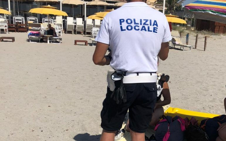 Cagliari, ancora multe al Poetto per chi fuma