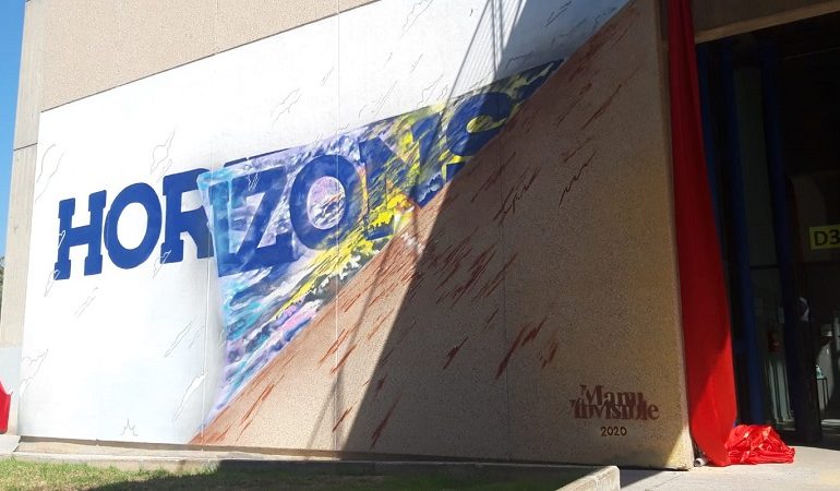 “Horizons”, il nuovo murale di Manu Invisible: un messaggio di speranza e rinascita