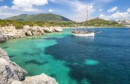 Tragedia ad Alghero: turista tedesca di 84 anni muore davanti a decine di bagnanti
