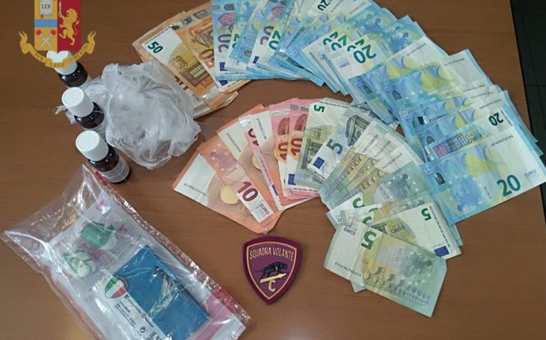 Cagliari: soldi, metadone e cocaina arrestate tre persone pregiudicate