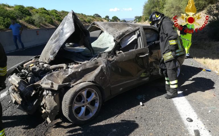 incidente-auto-sassari-alghero (2)