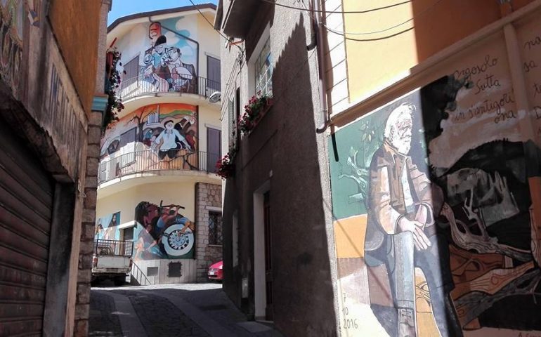 Sardegna La Tradizione Dei Murales E I Musei Particolari Cagliari Vistanet
