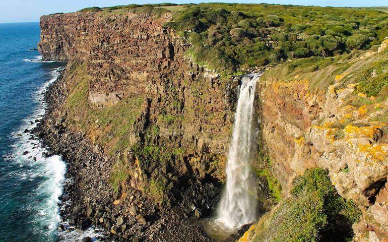 La Sardegna più selvaggia: un tuffo nei luoghi nascosti e impetuosi dell’Isola