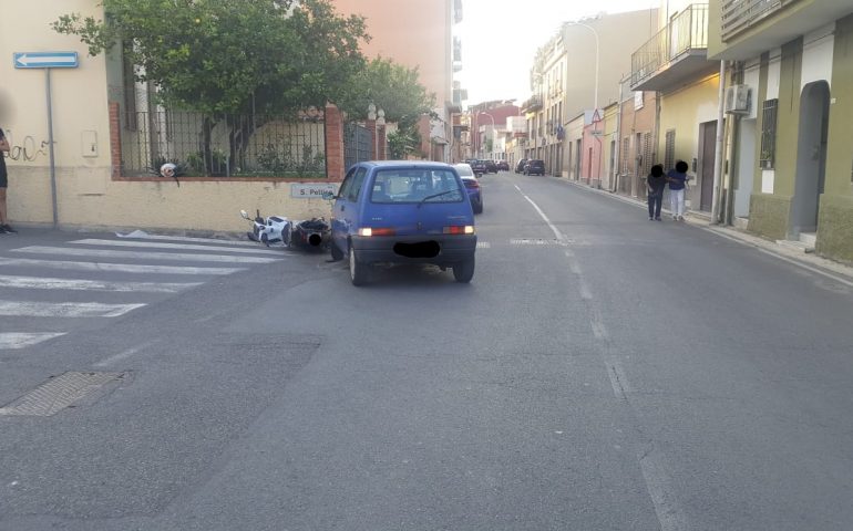 Pirri: auto contro scooter, un 17enne di Cagliari finisce all’ospedale