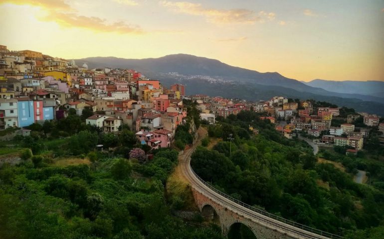 La foto. Lanusei al tramonto nello scatto di Martina Aresu