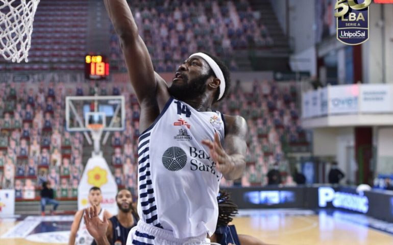 Impresa della Dinamo: battuta la Fortitudo Bologna 89-86