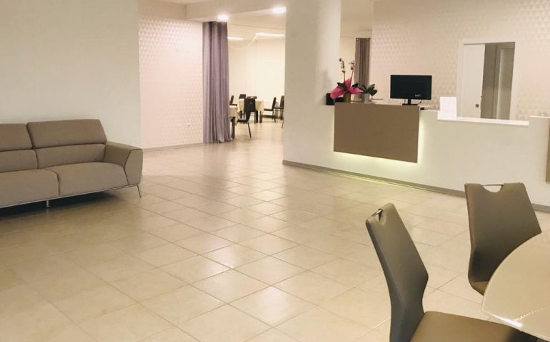 Pazienti Covid negli alberghi, l’hotel Mansio chiarisce: “Per ora nessuno di loro nella nostra struttura”