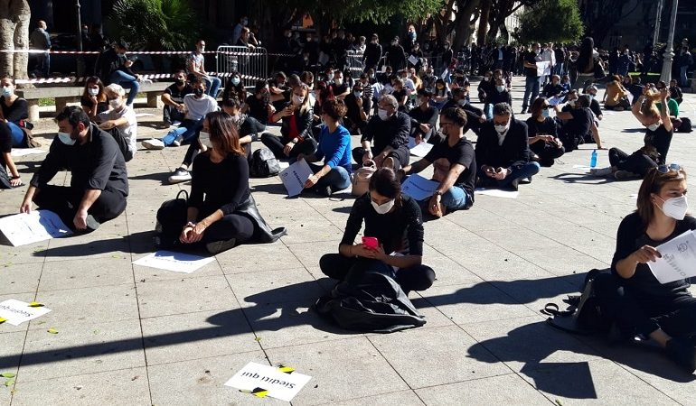 manifestazione piazza del carmine