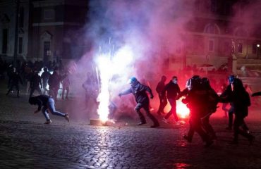 roma-protesta-norme-anticovid-2020-rai-news
