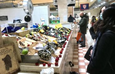 mercato san benedetto di cagliari