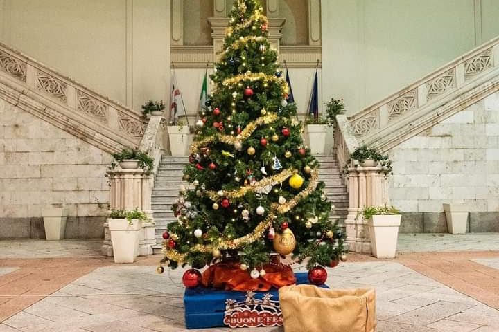 natale-comune-cagliari-truzzu-albero