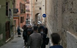 persone-in-coda-test-sierologico-covid-ad-adiuvandum-ospedale-militare-cagliari