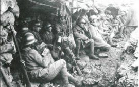 Soldati italiani in trincea durante la Prima Guerra Mondiale