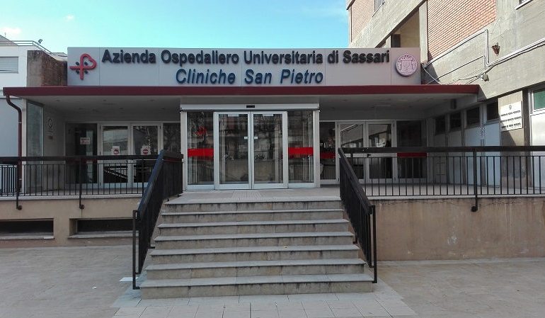 Sassari: focolaio nel reparto di Clinica Medica dell’Aou, 20 positivi tra operatori e pazienti