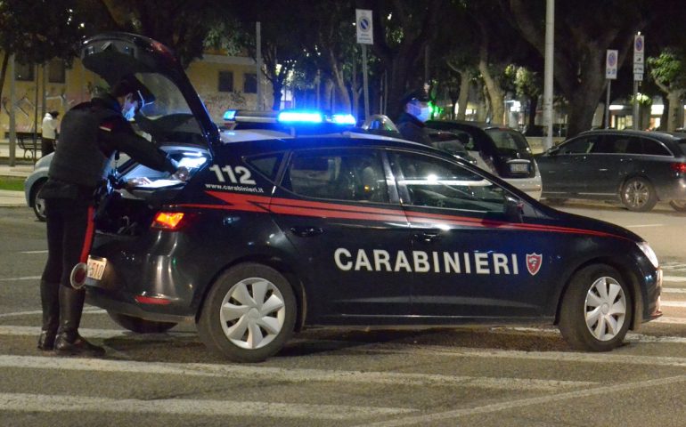carabinieri-piazza-giovanni-notte-cagliari-posto-di-blocco
