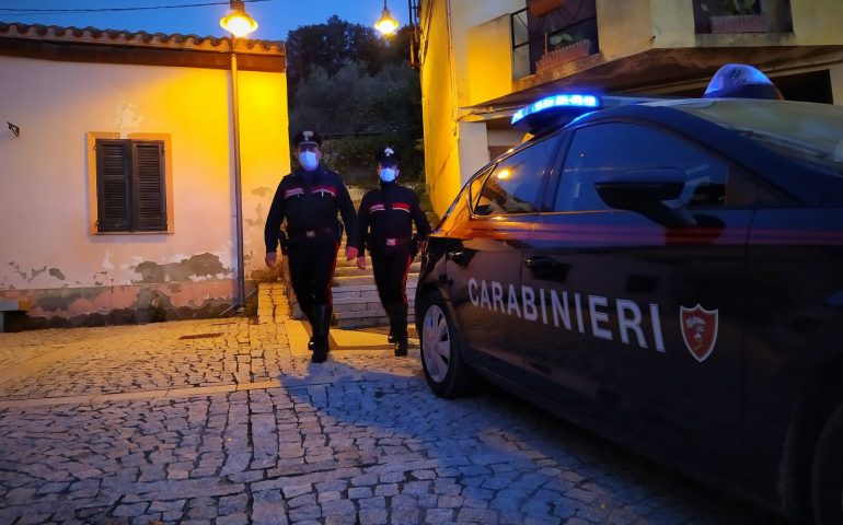 Carbonia, metadone e pastiglie in casa: arrestato un uomo