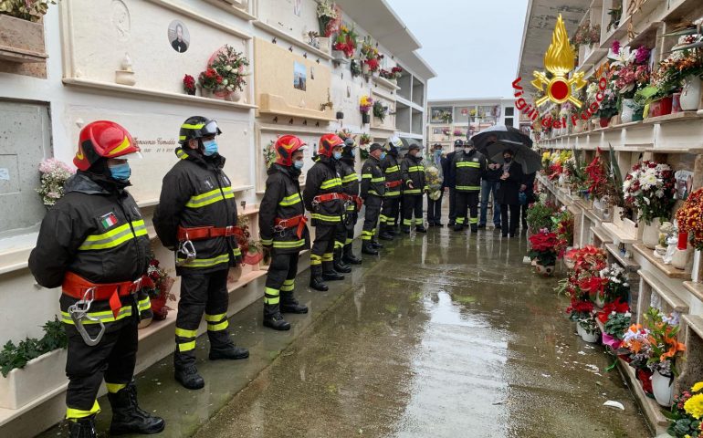 oristano-funerale-vvf