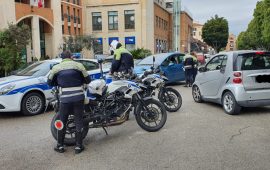 polizia-municipale-cagliari-via-roma-viale-trieste-controlli-posto-di-blocco