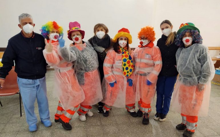 Screening Covid, volontari in maschera a Baunei per strappare un sorriso ai bambini