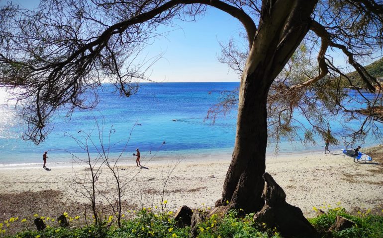 sole-mare-poetto-calamosca-zona-arancione-cagliari (8)