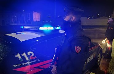 carabinieri-elmas-notte