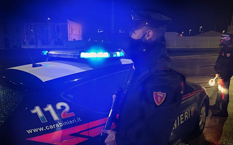 carabinieri-elmas-notte