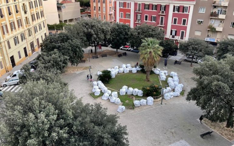 presepe-plastica-piazza-galilei-cagliari (2)