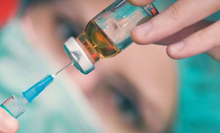 Sardegna, da lunedì vaccini a tirocinanti e specializzandi di medicina