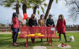 Panchina rossa ai Giardini Pubblici