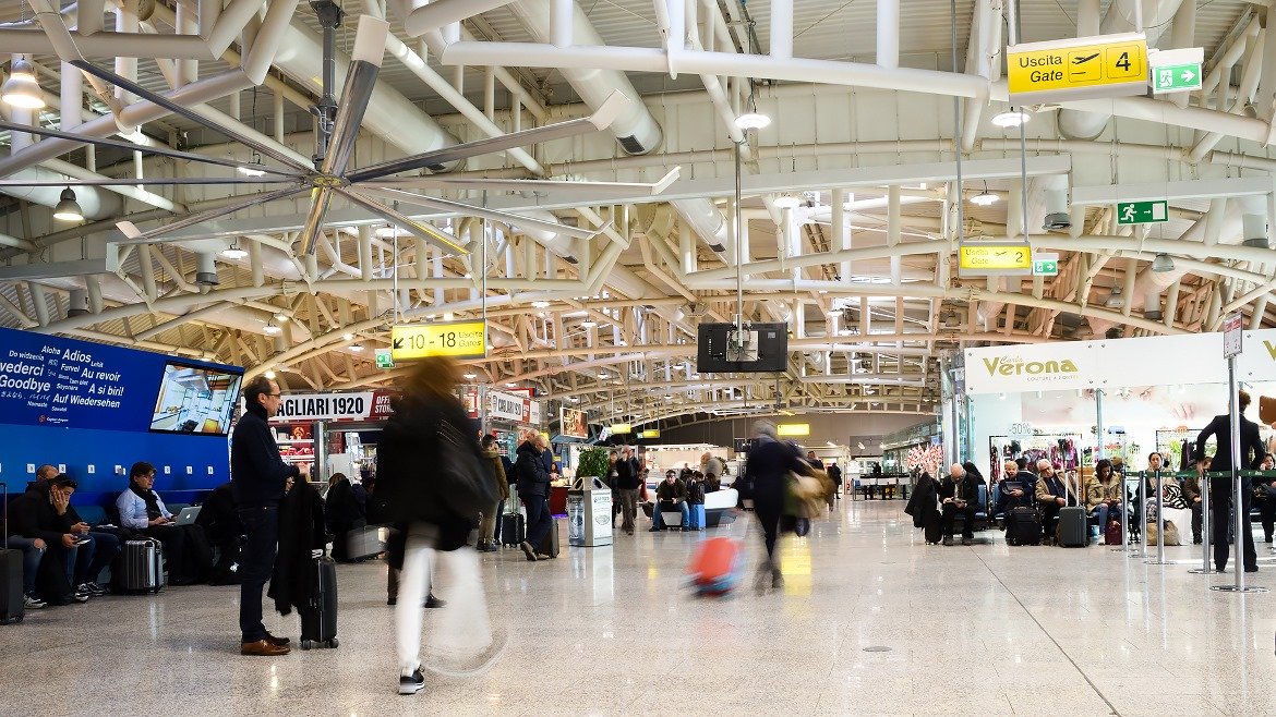 L'aeroporto di Cagliari chiude il bilancio 2023 con utile di 13 milioni: traffico passeggeri da record