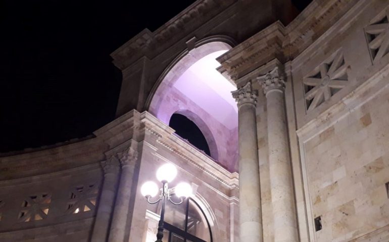 8 Marzo, luci rosa al Bastione di Saint Remy: Cagliari rende omaggio alle donne