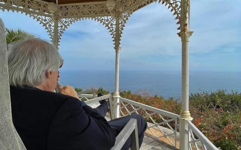 Vittorio Sgarbi oggi all’Arbatax Park Resort