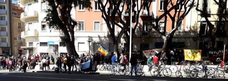 Cagliari, è festa della Liberazione: davanti al Parco delle Rimembranze in tanti per il 25 Aprile. Deposto un fiore dedicato agli antifascisti