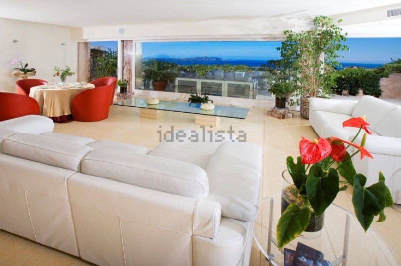 Villa a Baja Sardinia venduta da Sotheby's Italia - Foto Idealista
