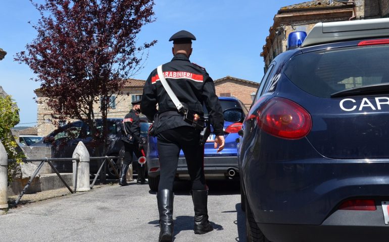 carabinieri-maltrattamenti