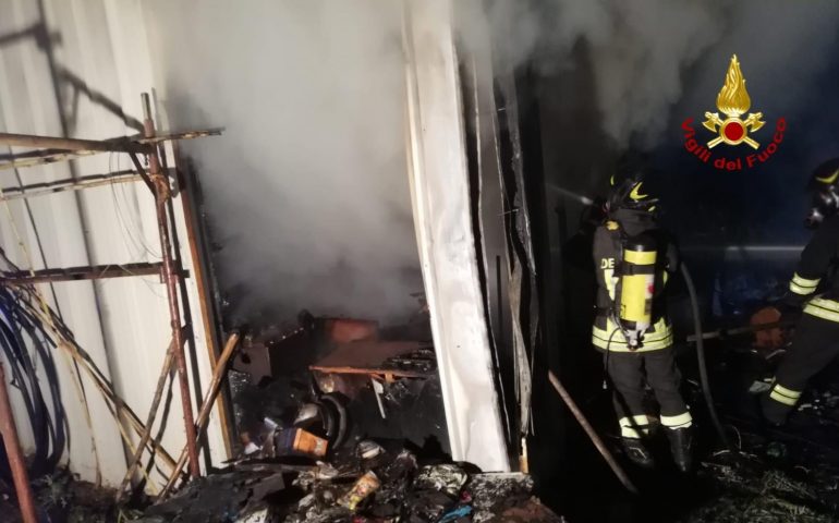 Terribile tragedia a San Sperate: 62enne muore carbonizzato in un incendio