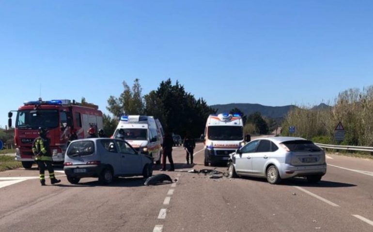 Violento scontro tra due auto sull’Orientale: grave un giovane