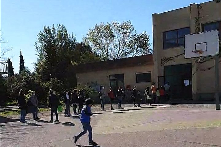 Tortolì, oggi screening Covid in una scuola primaria: sospese lezioni in presenza in attesa dei risultati