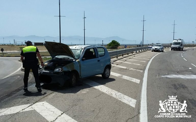 Ragazza di 20 anni ferita in un brutto incidente stradale a Cagliari
