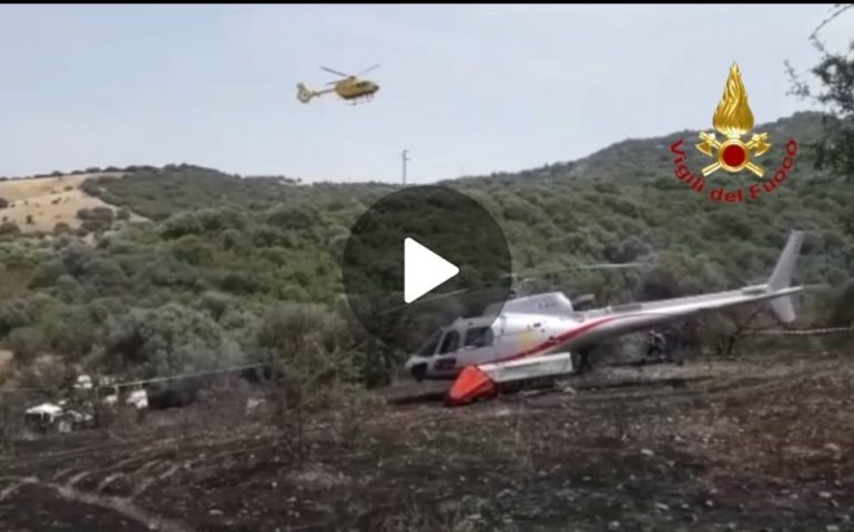(VIDEO) Elicottero del Corpo Forestale urta dei cavi e fa un atterraggio d’emergenza