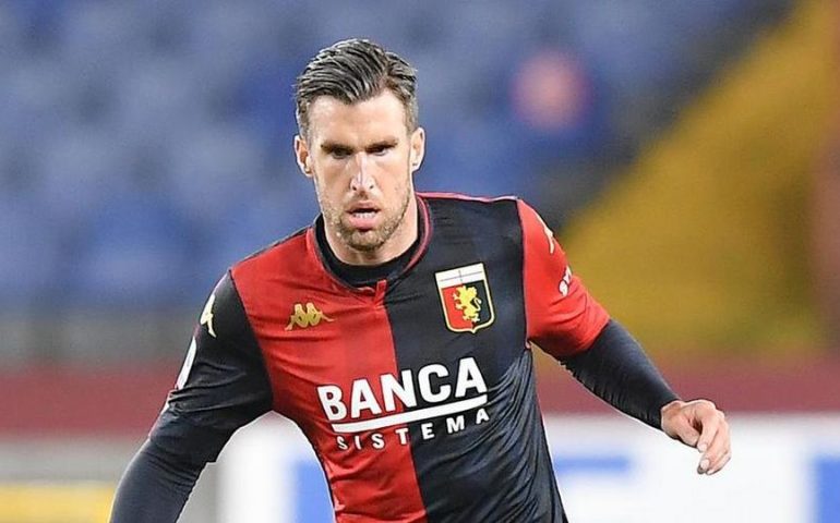 Ora è ufficiale, Kevin Strootman è un giocatore del Cagliari: dal Marsiglia l’olandese in prestito sino a giugno 2022