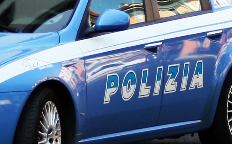 Una pattuglia della polizia