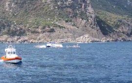 (VIDEO) Ogliastra, barca trasporto passeggeri semiaffondata: tutti in salvo e si tenta recupero