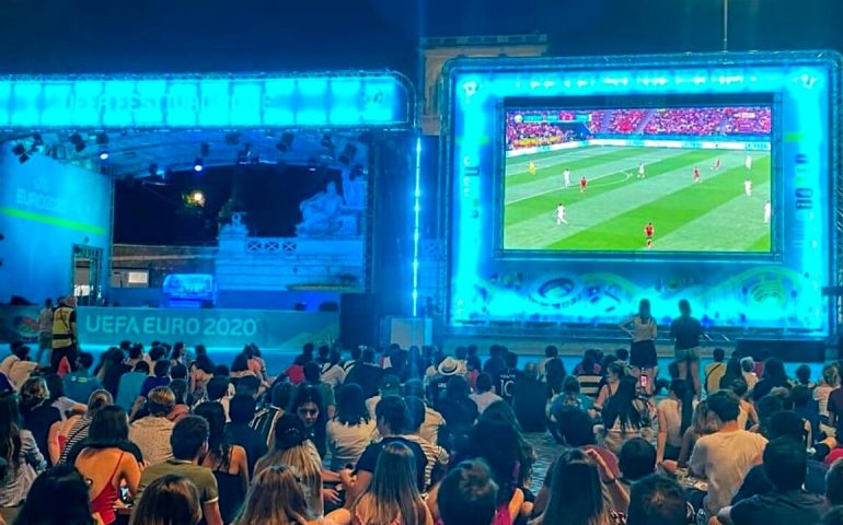 Cagliari e Sassari: niente maxi schermi per la finale dell’Italia